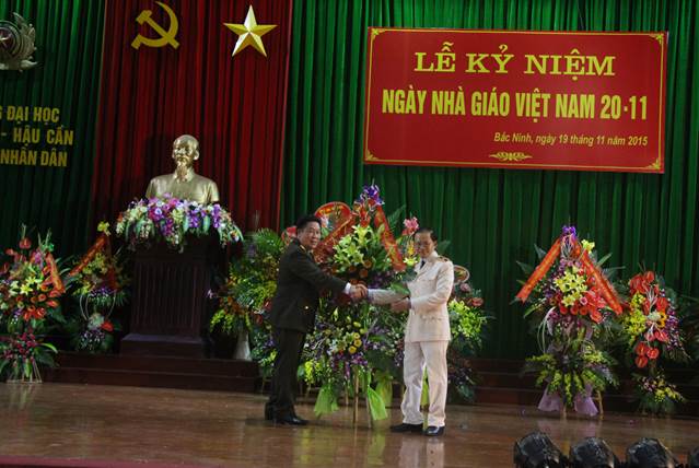 Lễ mít tinh chào mừng ngày Nhà giáo Việt Nam 20/11/2015